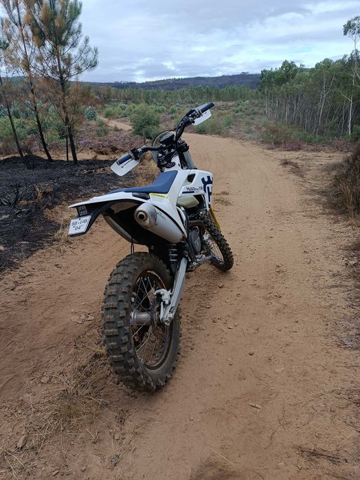 Husqvarna FE450 com kit completo de embraiagem rekluse e original