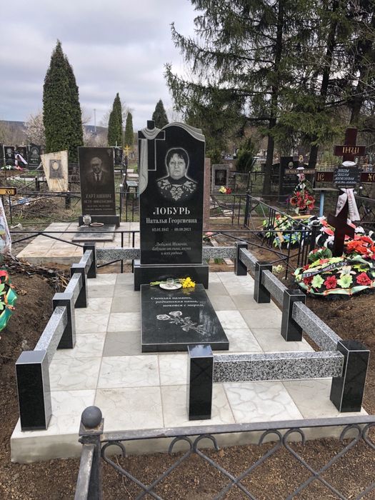 Памятники гранитные