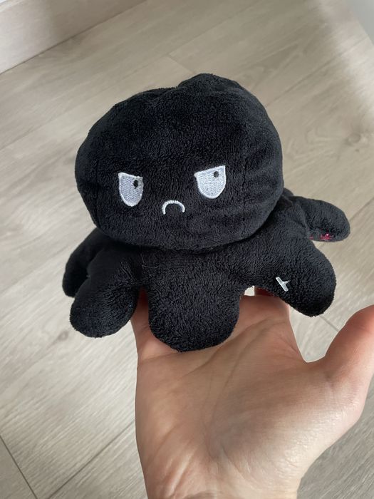Ośmiornica czarna pluszowa