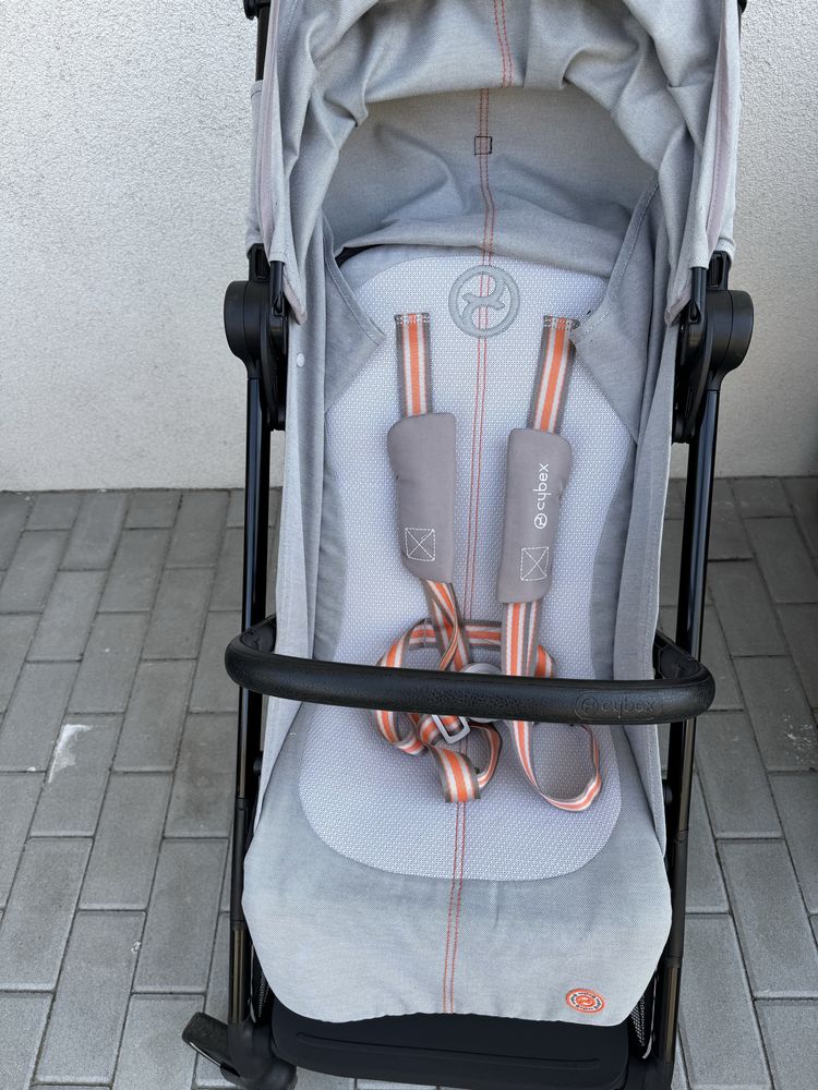 Cybex Bezzy Lava Grey