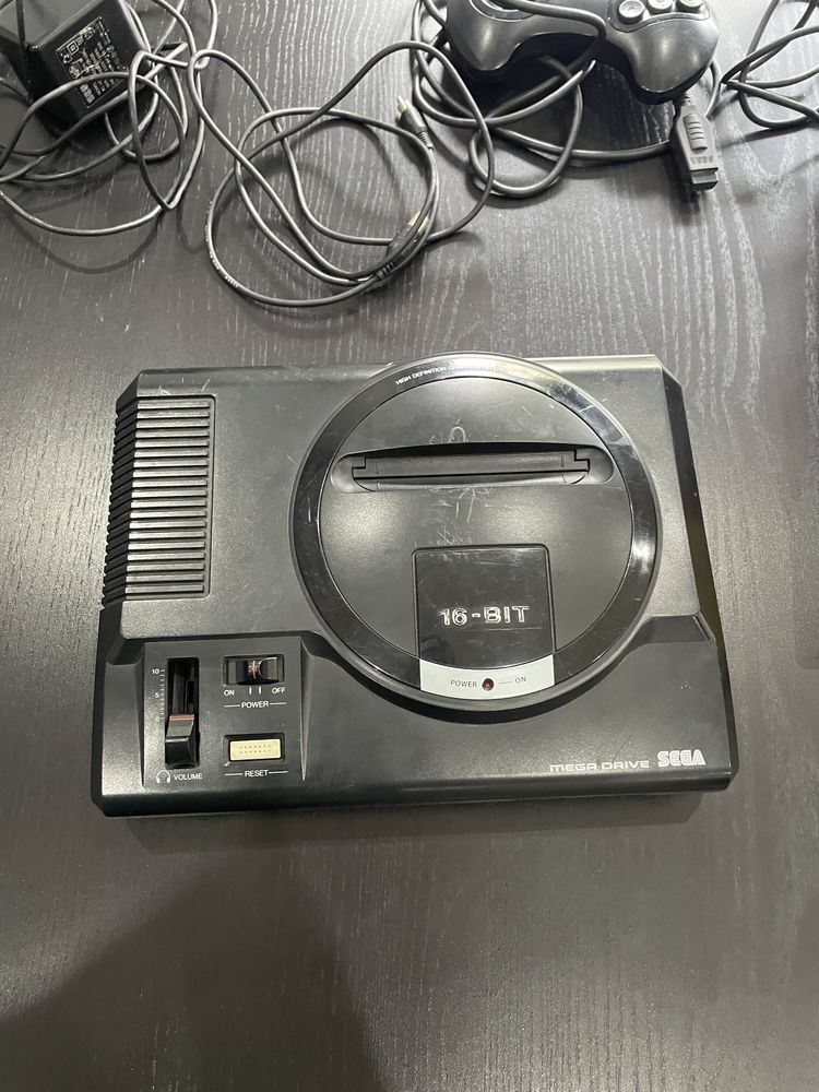 Mega drive com jogo