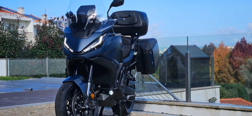 Honda NT 1100, de 07/2024, com 7.430 Km