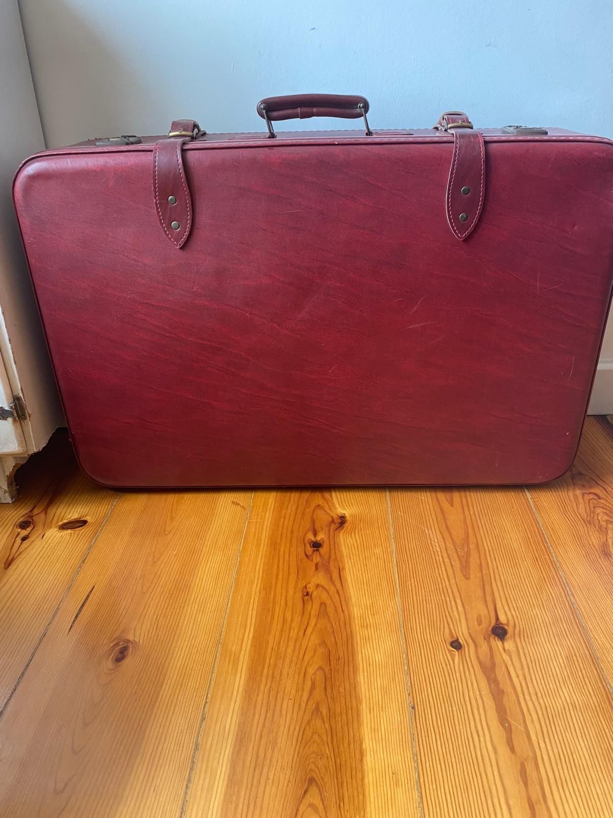 Mala vintage vermelha