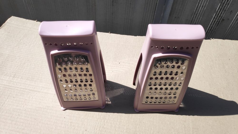 Кухонна терка з контейнером та для дерунів