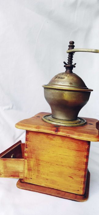 Stary młynek do kawy Leinbrock's Ideal przedwojenny