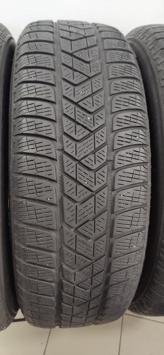 Резина R-17 225/65 102Т "Pirelli" SCORPION шини