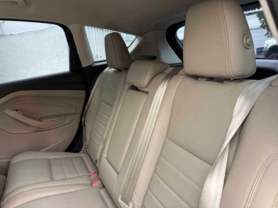 Ford C-MAX Hybrid SEL      2015