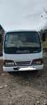 Isuzu NKR 7 lugares