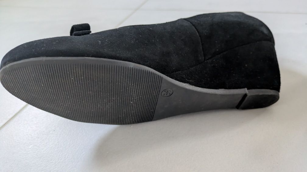 Buty na koturnie wiosenno - jesienne