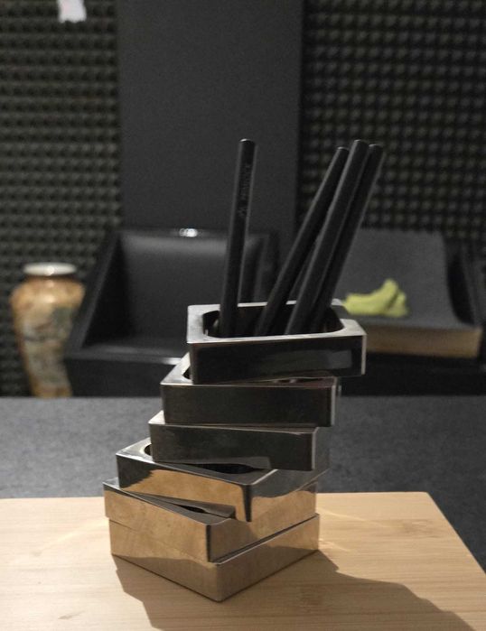 Elegancki pojemnik na długopisy - Designerski organizer Philippi