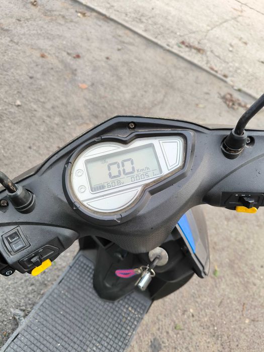 Vendo, está em bom estado.