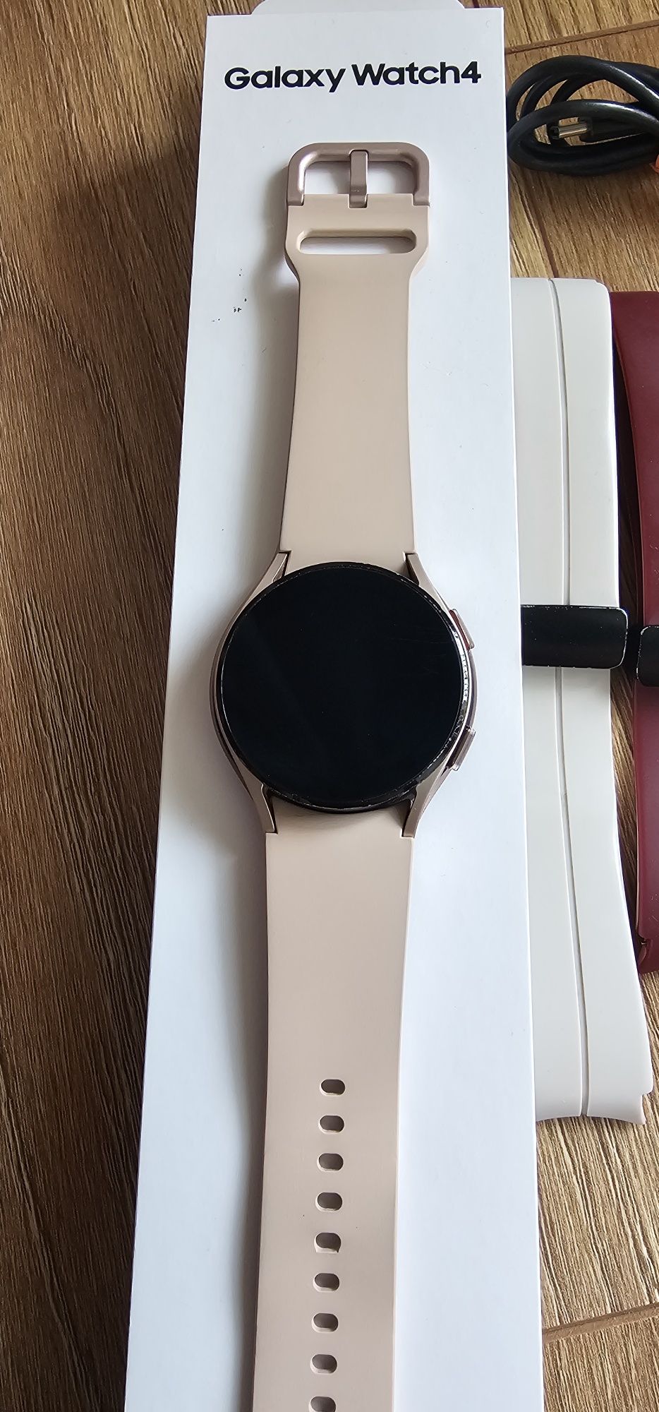 Samsung galaxy watch 4 SM-R860