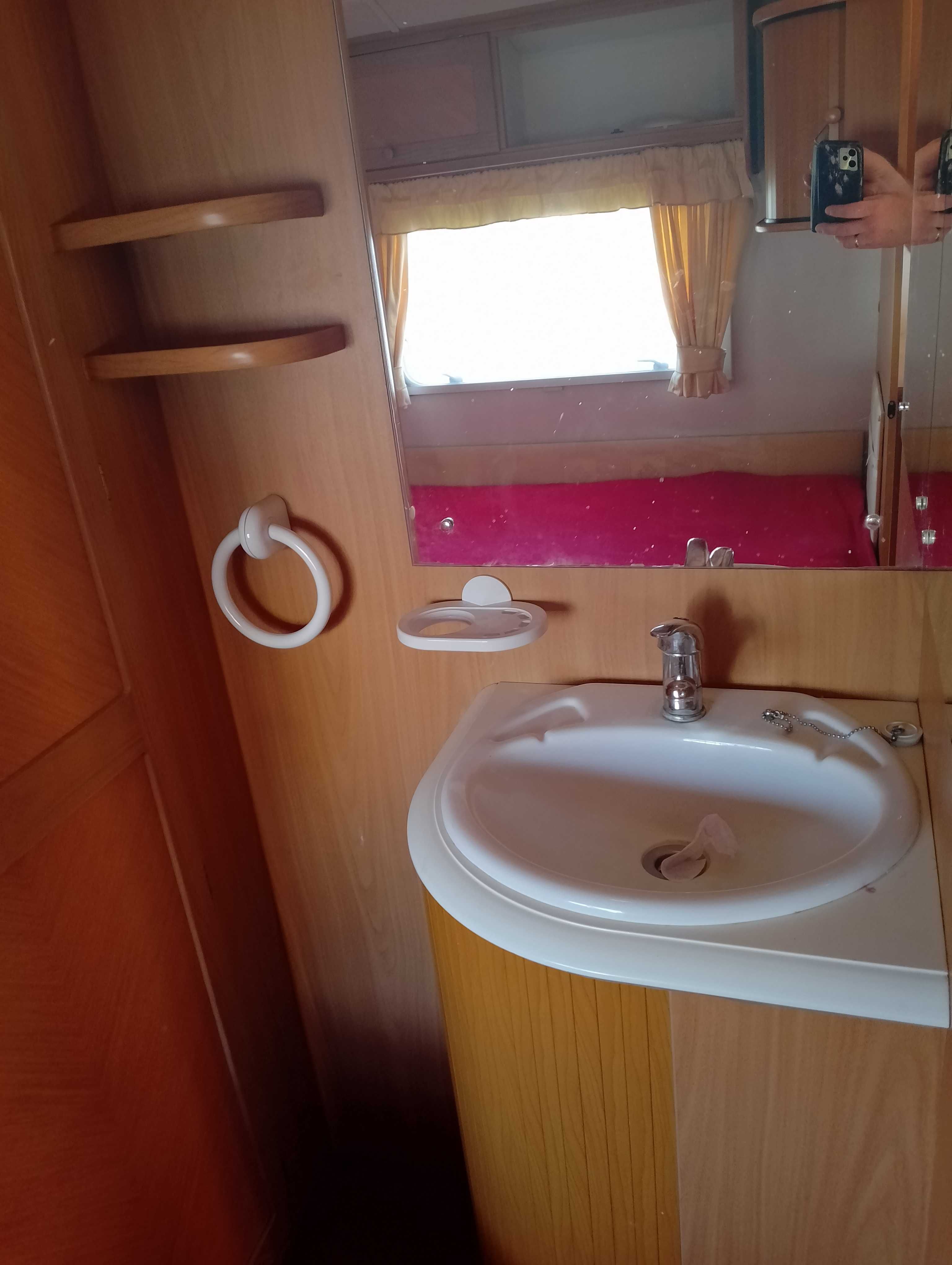 Sprzedam przyczepę kempingową
