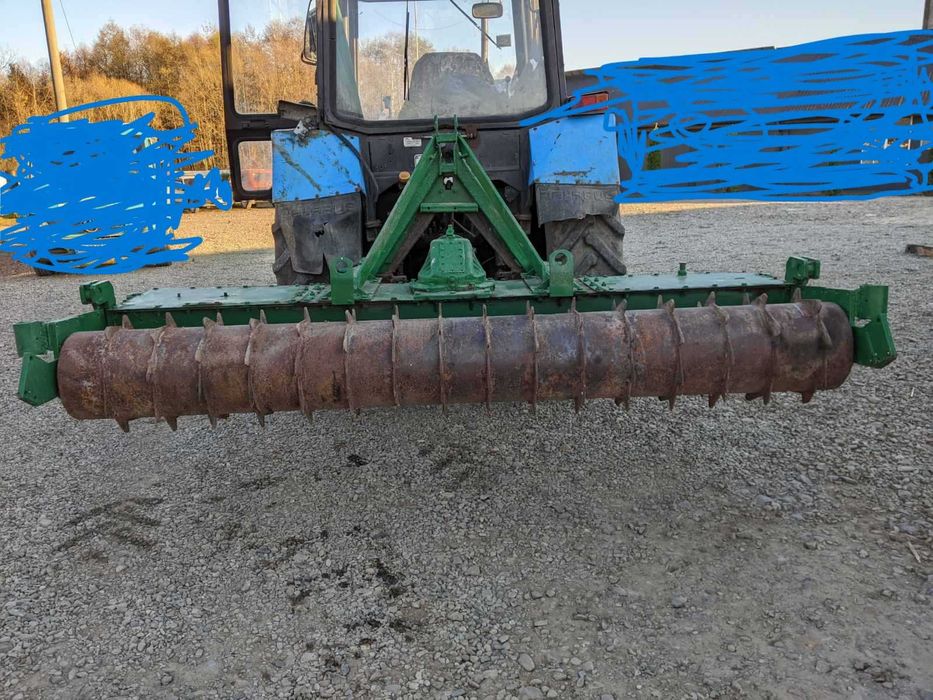 Фрезерний культиватор з вертикальною віссю обертання