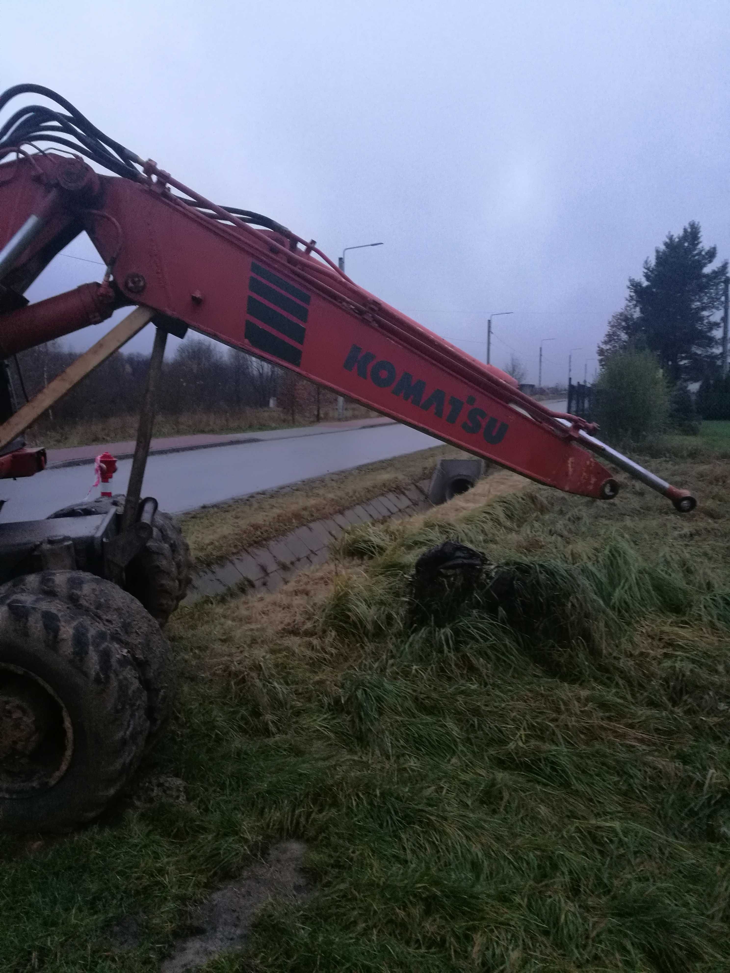 Komatsu PW150ES-6K koparka kołowa siłowniki hydrauliczne  ramienia