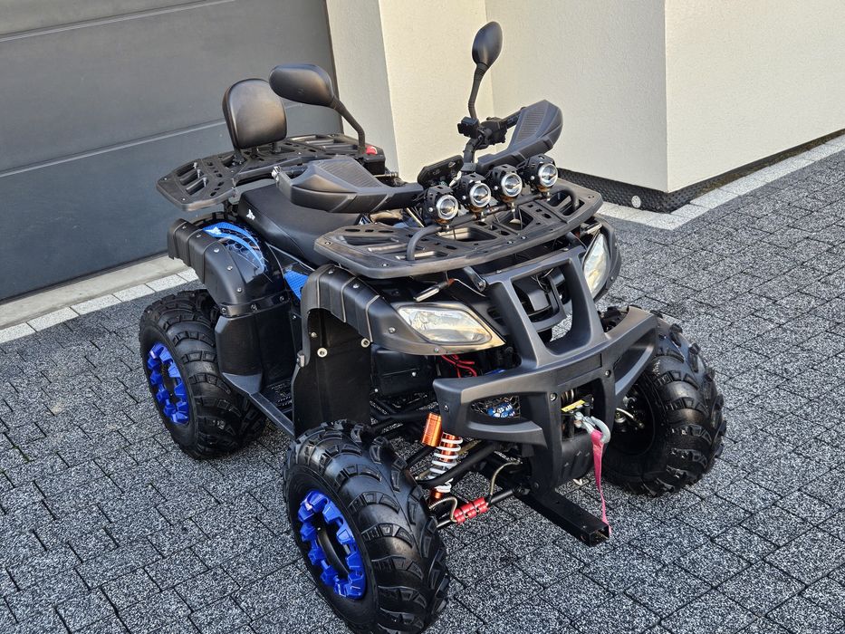 Wyciągarka pług 250 przebieg 120 km .  Asix xtr kxd farmer bashan bere