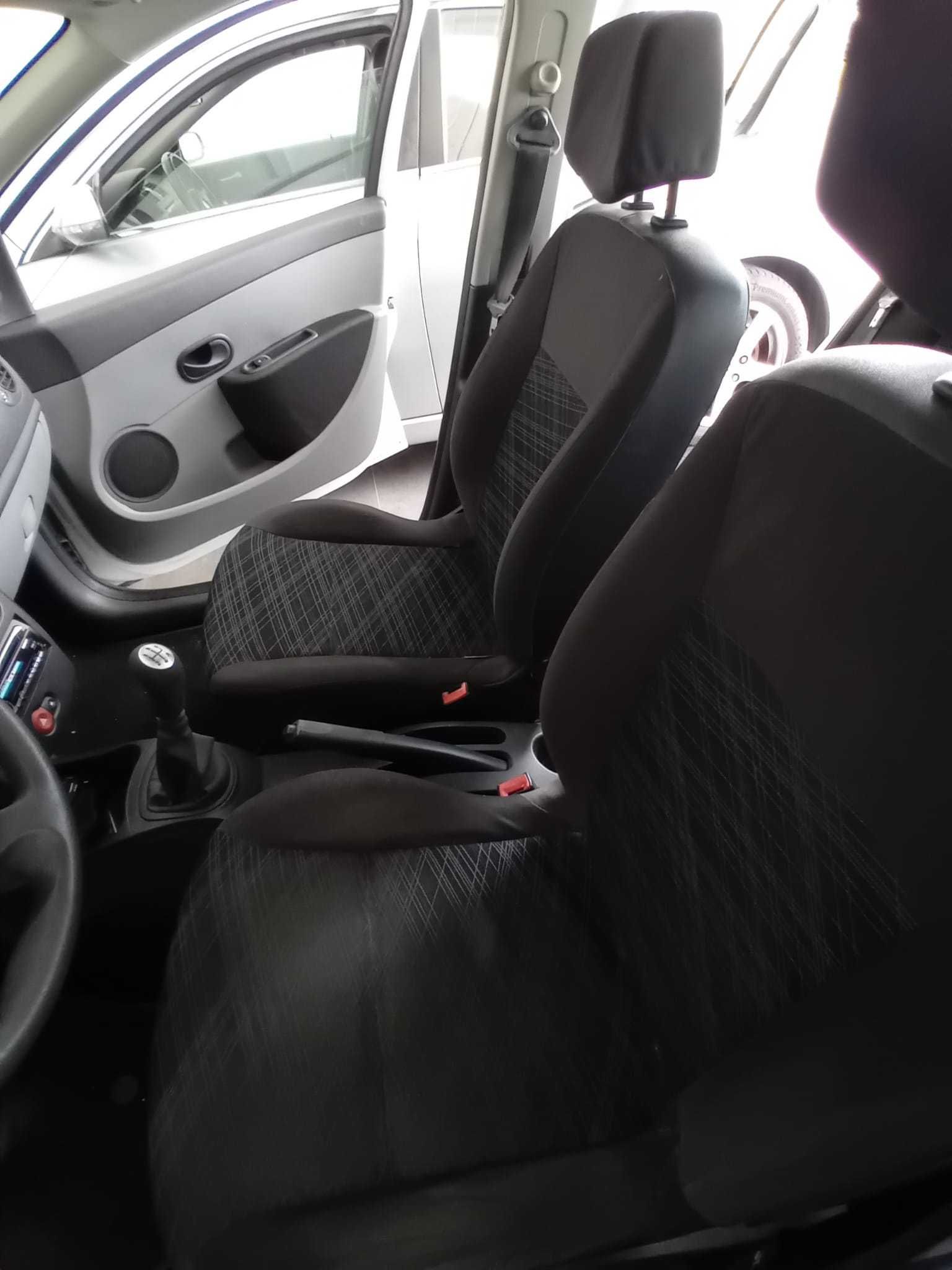 Renault Clio III 1.5 dCi (gasóleo)
