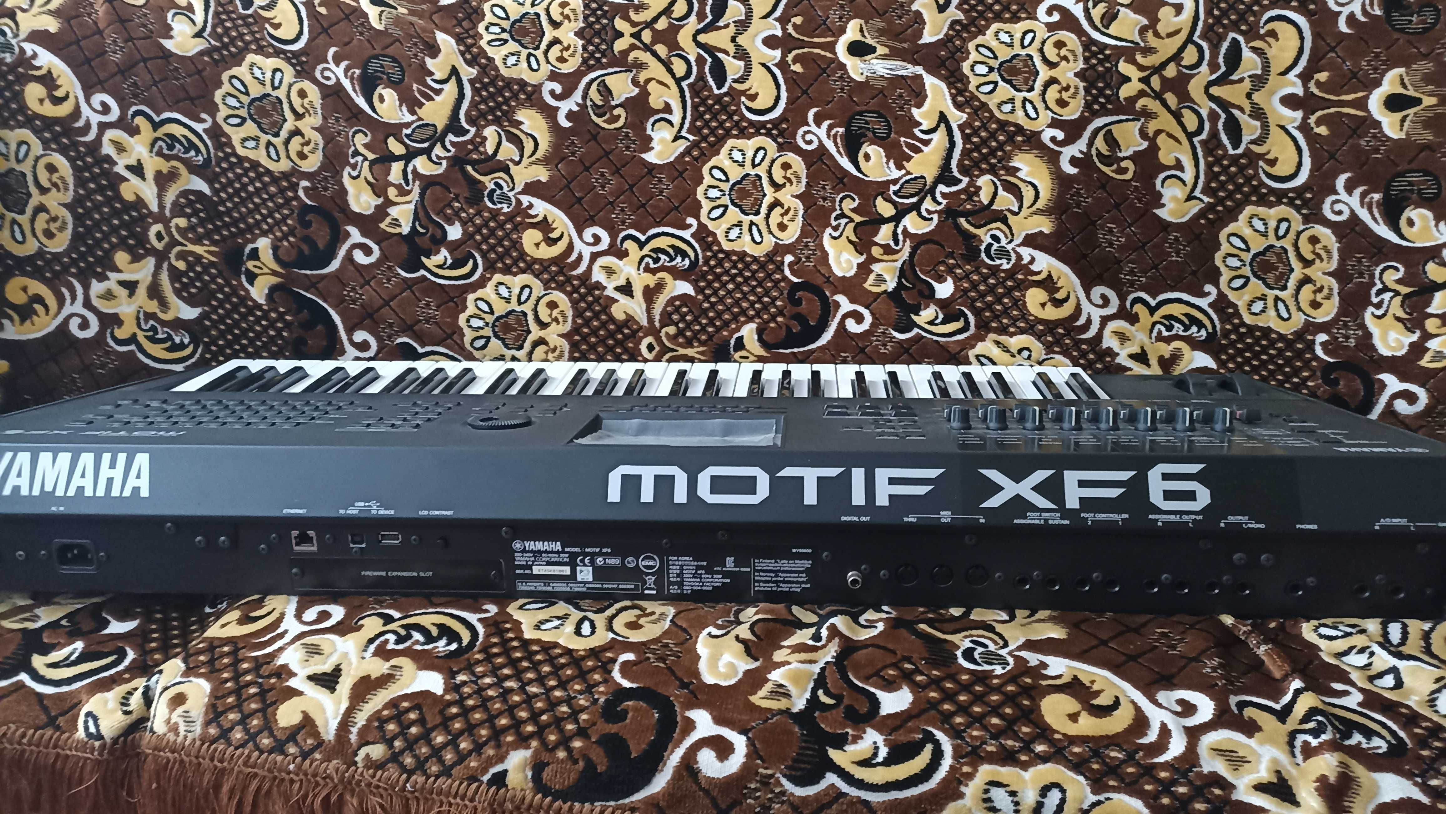 Продам клавішу Motif xf 6 в ідеальному стані,