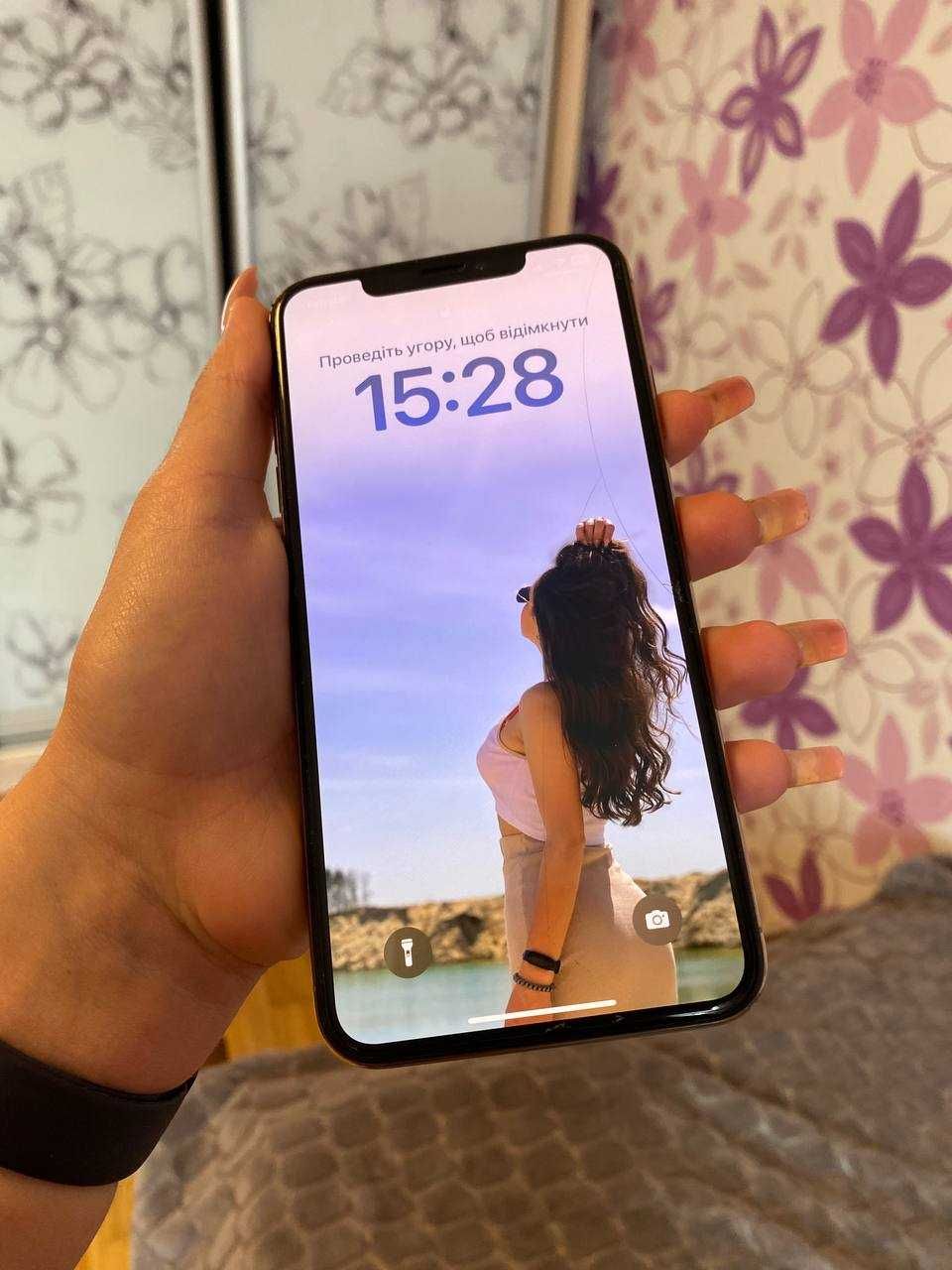 Продам Айфон Xs Max