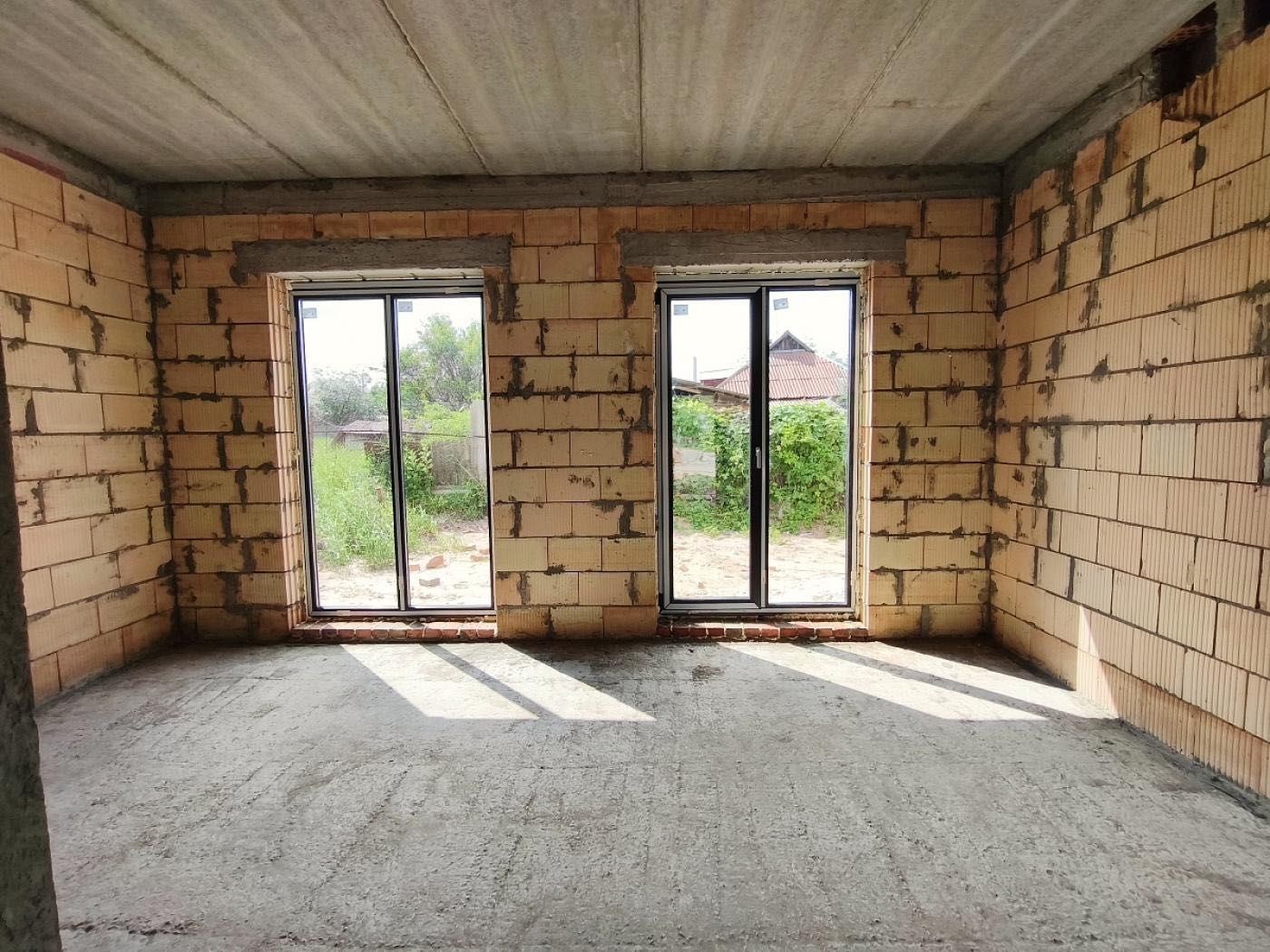 Таунхауси біля Бучанського парку, ГАЗ, Держпрограми, Центр.Комунікації