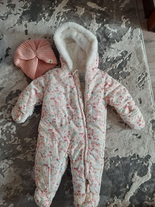 Продам зимовий комбінезон на дівчинку