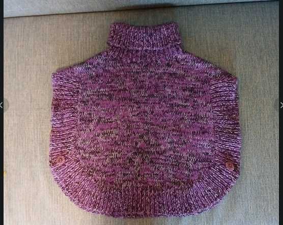 Komplet wełniany golf bezrękawnik + korale kolczyki z tej samej wełny