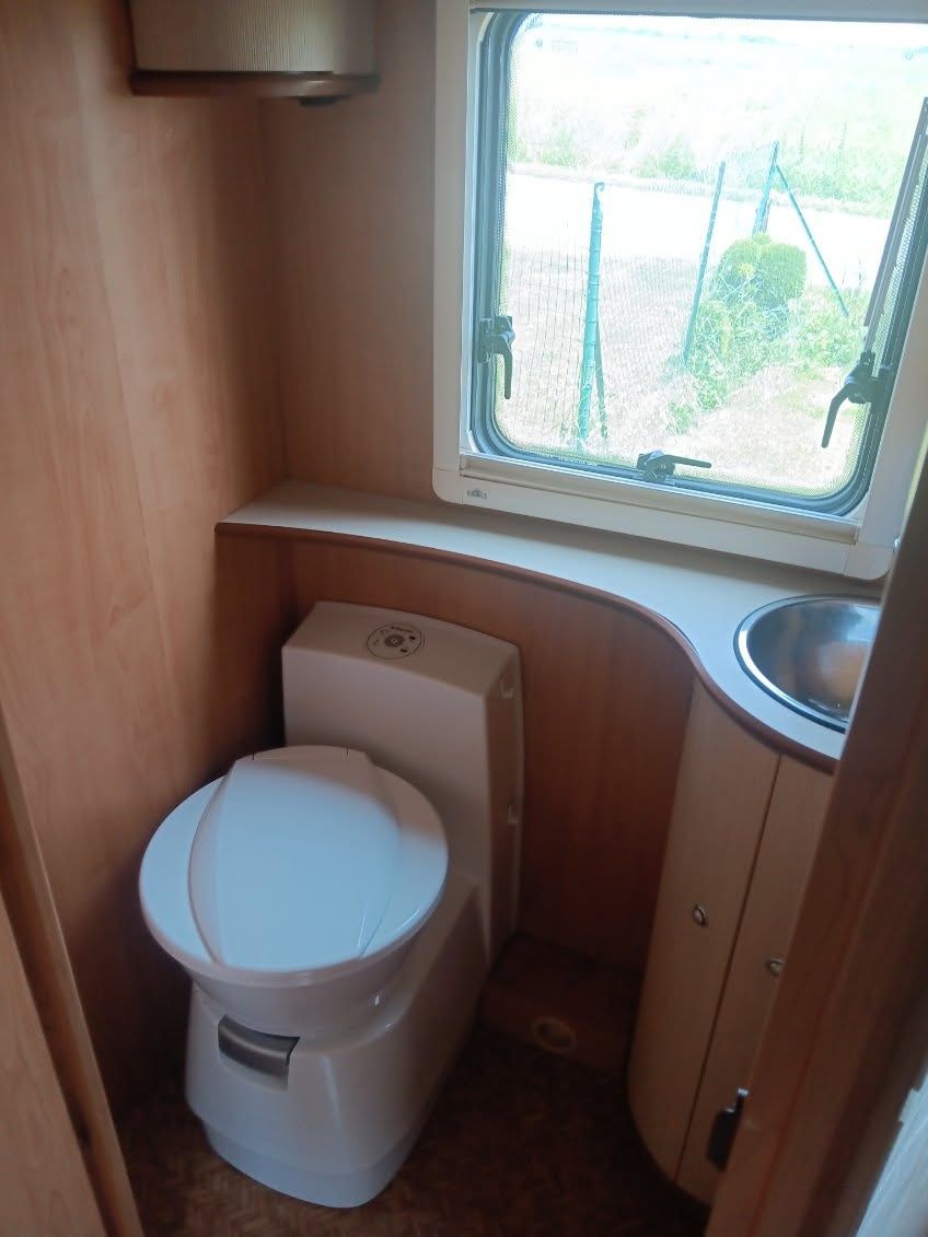 Autocaravana integral cama central de luxo