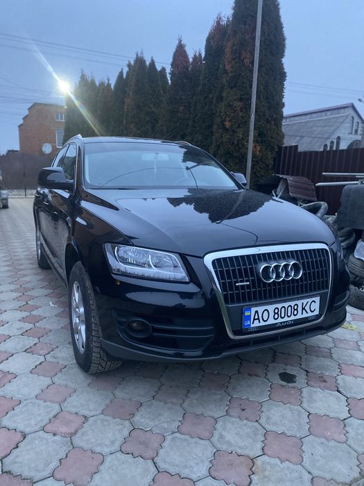 AUDI Q 5  продаю