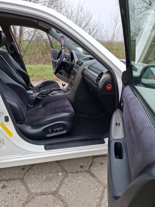 Lexus IS200 Biała perła