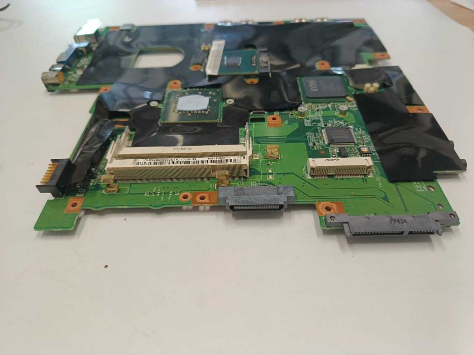 Płyta główna+Procesor Intel 1.46/1M/533 do Fujitsu Amilo MS2228.