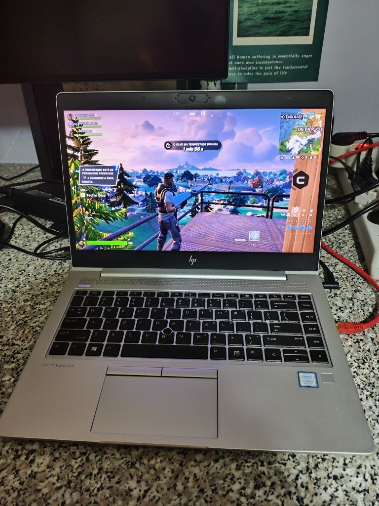Portátil HP EliteBook i7 + Gráfica roda fortnite