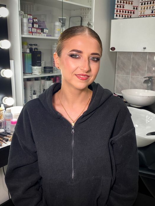 Макіяж на будь-яку подію