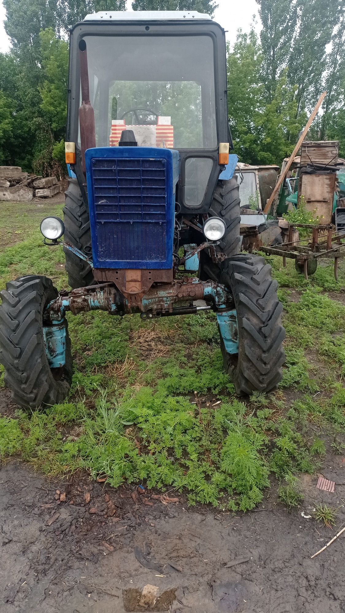 Продам трактор ,