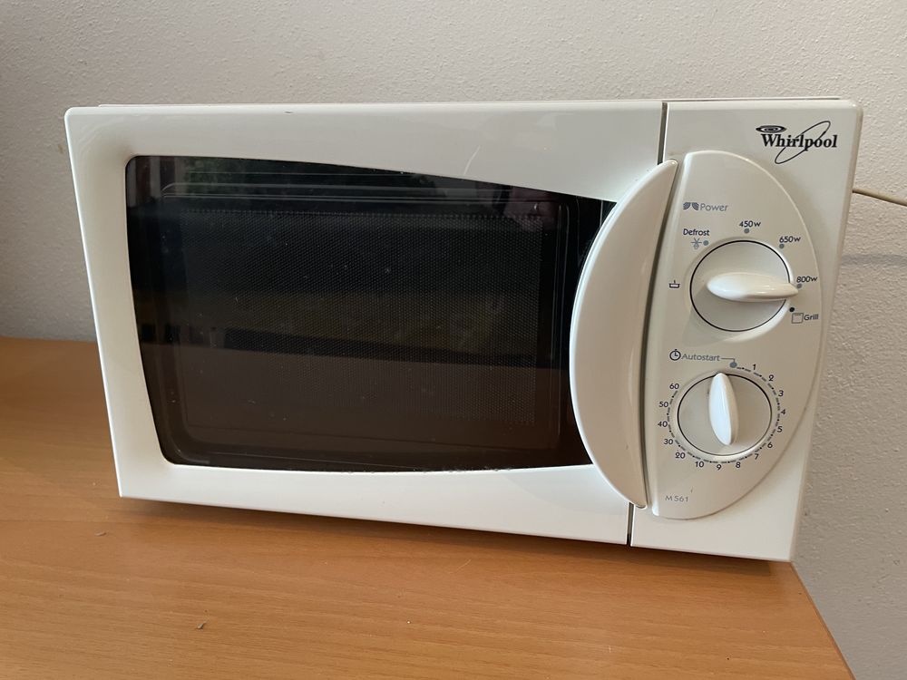 Micro-ondas Whirlpool – Usado, em bom estado