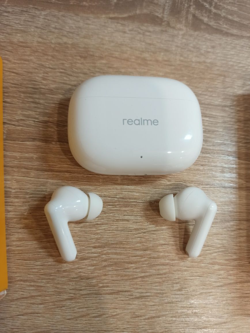 TWS навушники Realme buds t300