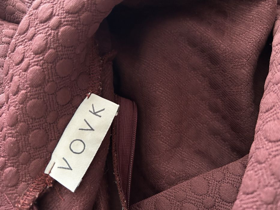 Сукня бренду VOVK довжини міді в кольорі марсала