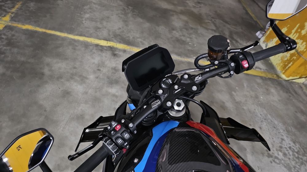 BMW M1000R Carbon Competition