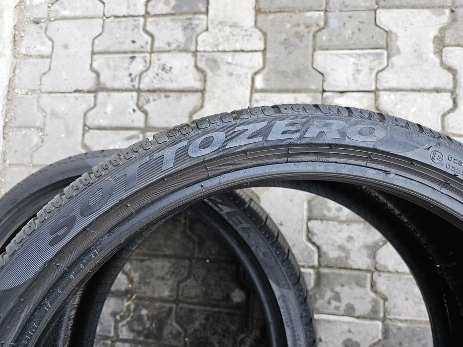 Zima Pirelli 235/35 R20