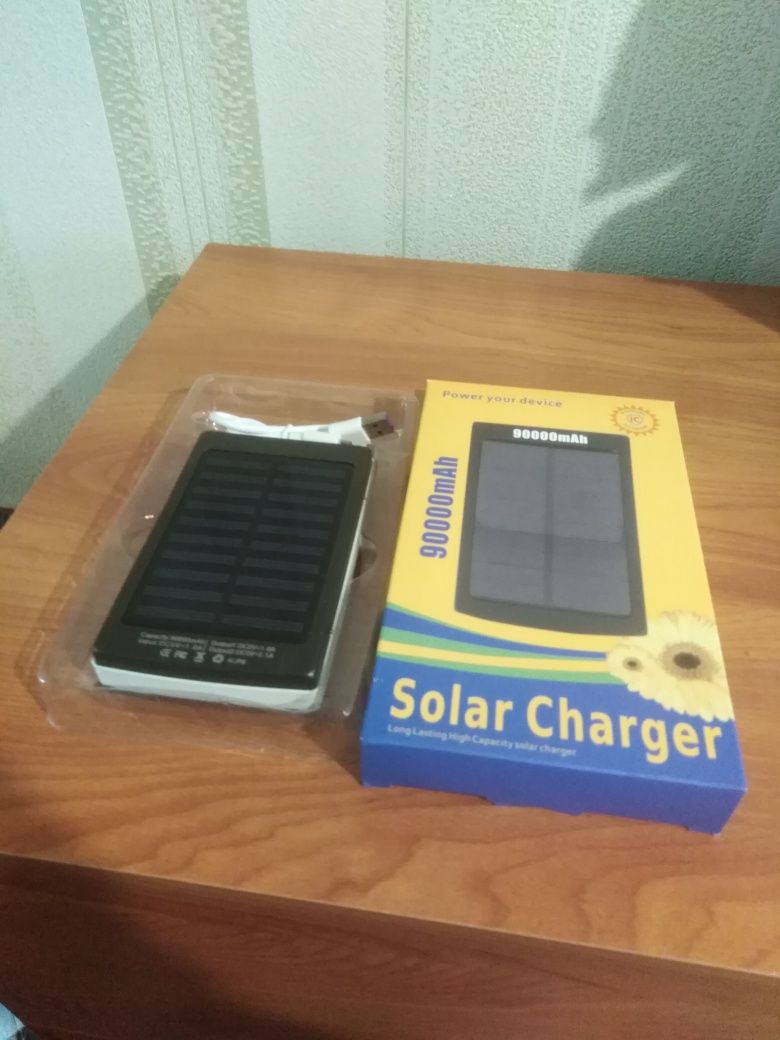 Повербанк Solar 90000 mAh.