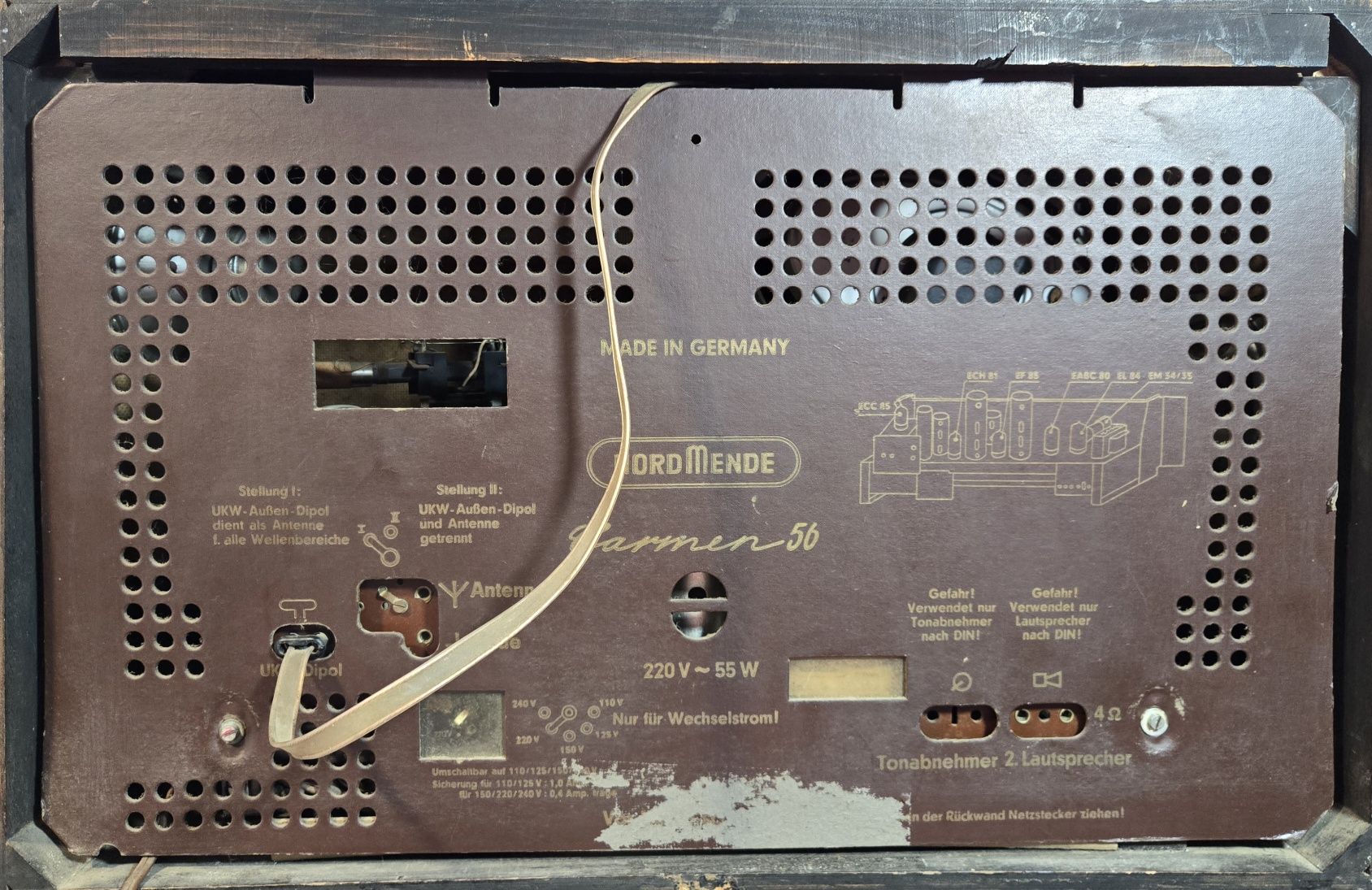 Rádio antigo reparado Nordmende