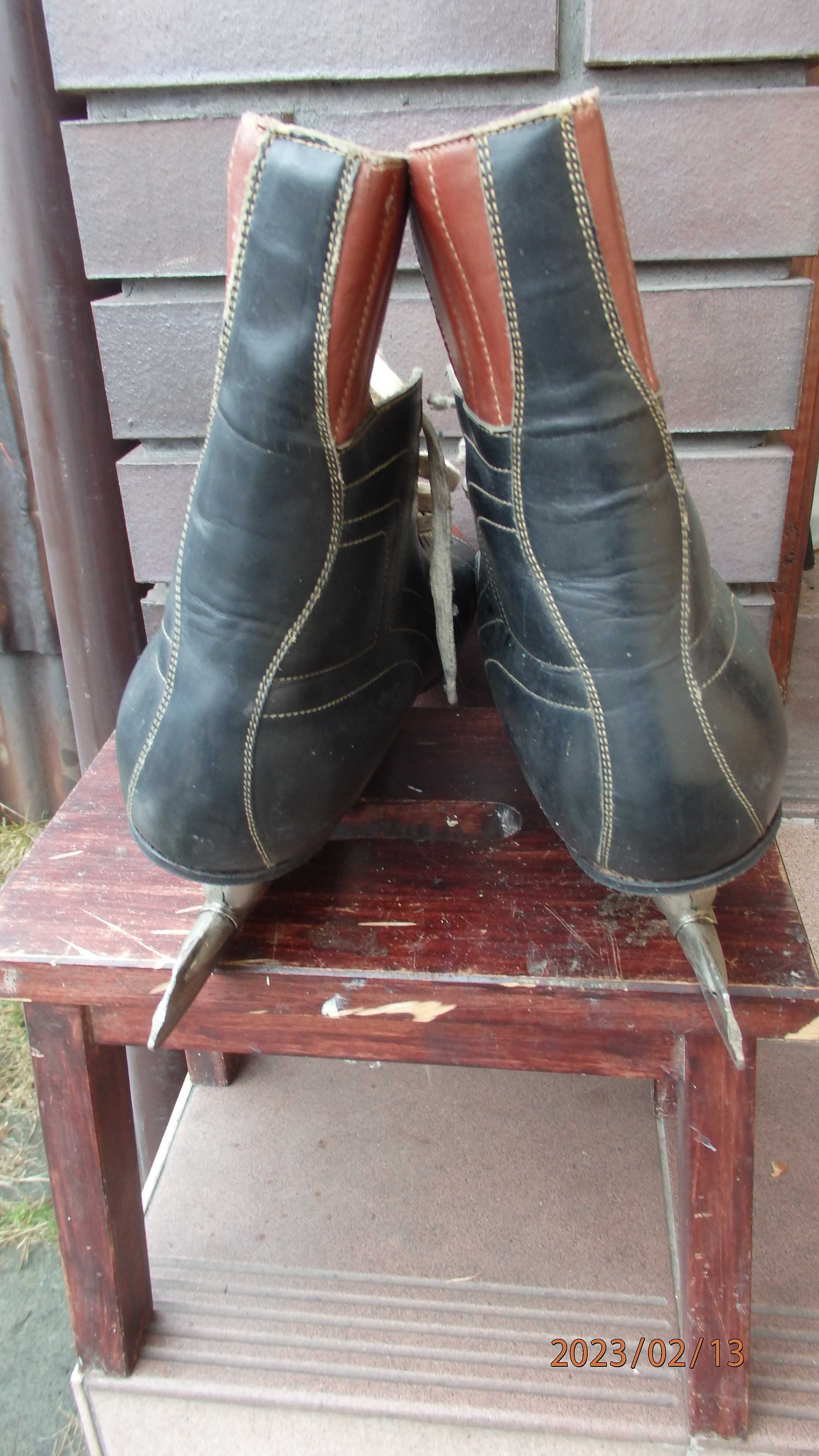 Buty z łyżwami - Fabos Krosno oryginalne ze skóry. Rozmiar 42.