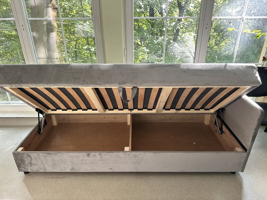 ліжко односпальне.диван софа