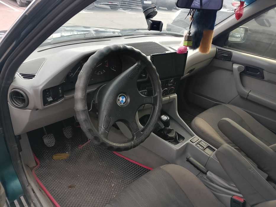 Продам BMW E34 2.5 бенз