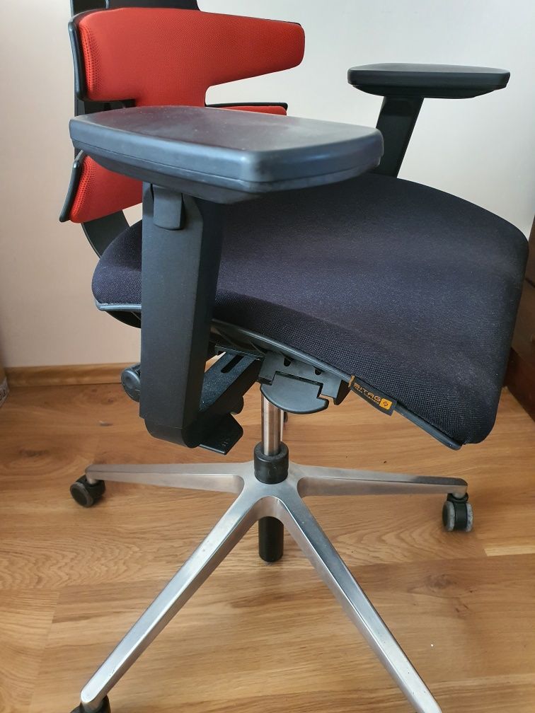 Fotel ergonomiczny sitag wave [stan: bdb]