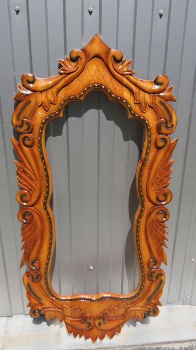 Рама з дерева, для дзеркала, ручної роботи. Нова.