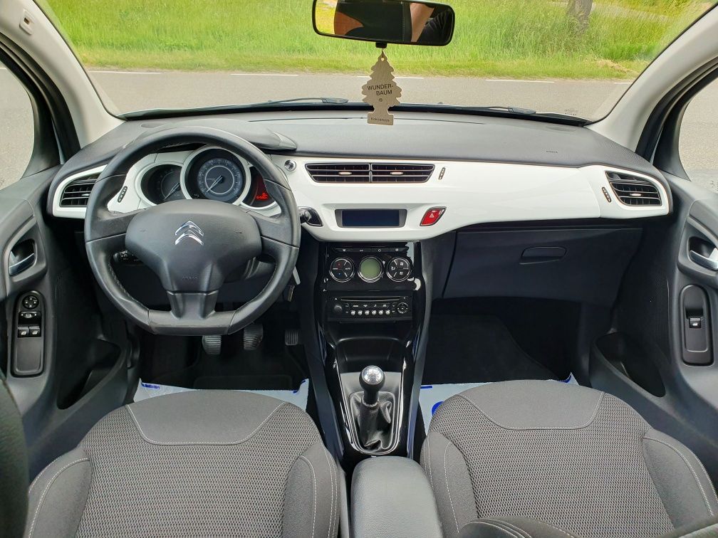 Auto po opłatach gotowe do rejestracji .