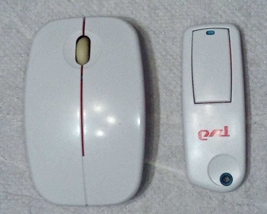 Оптическая беспроводная мышь маленькая для ноута белая