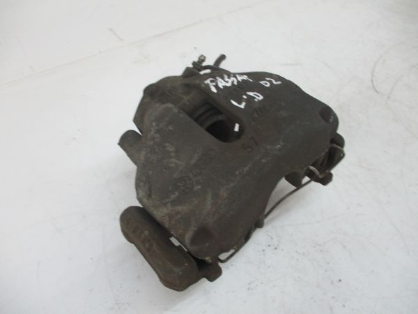 Pinça travão / maxila de travão frente direita VOLKSWAGEN Passat (3B3)