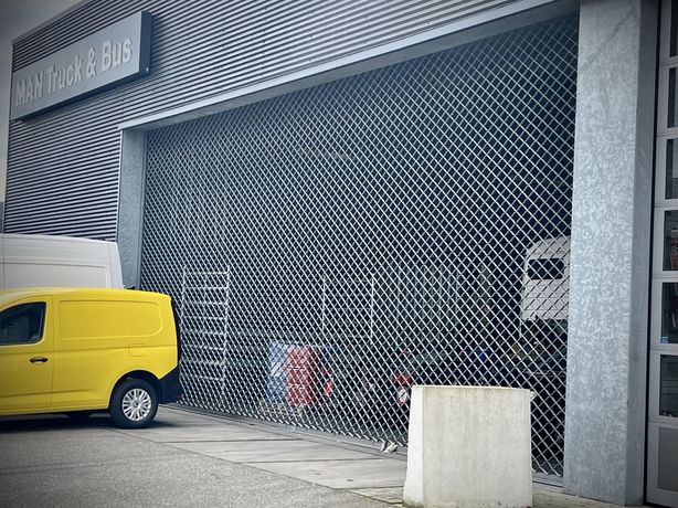 Krata rolowana brama 11 m segmentowa panelowa garażowa przemysłowa