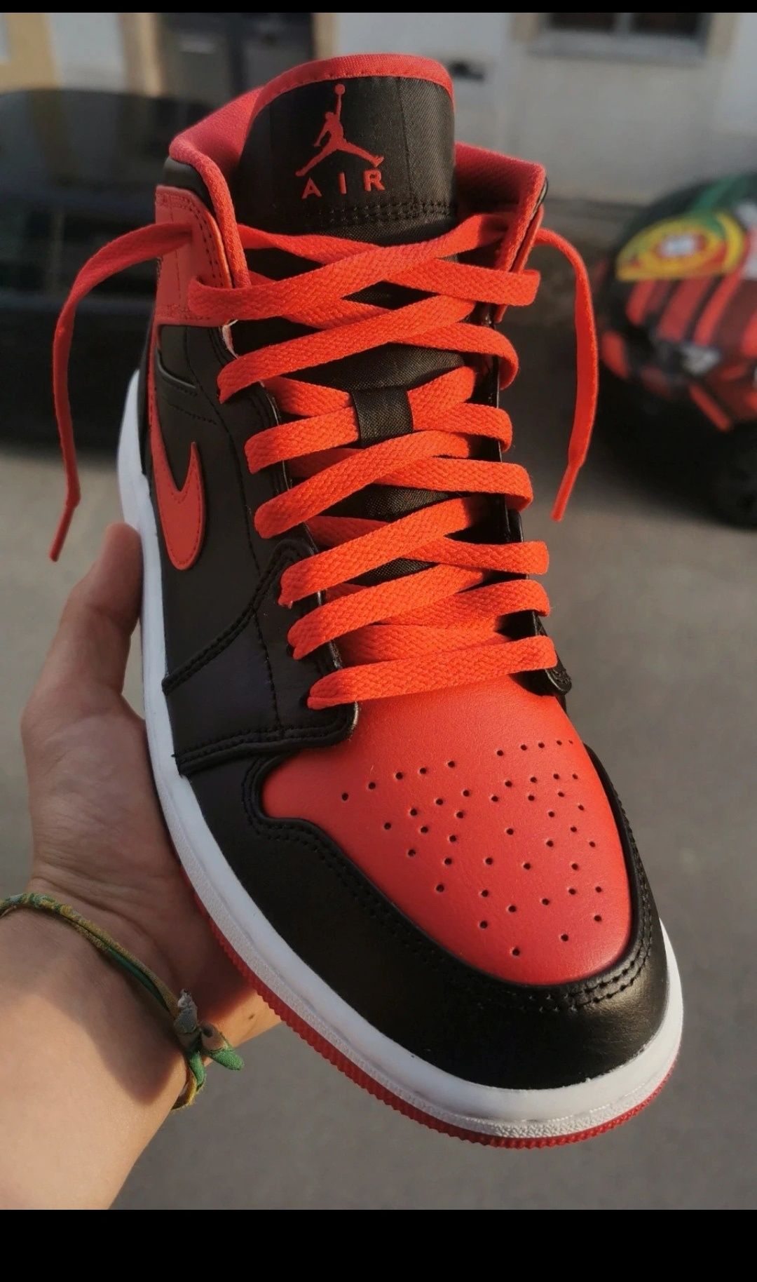Air Jordan 1 Mid